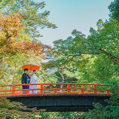 紅葉で白無垢の和装ロケーション