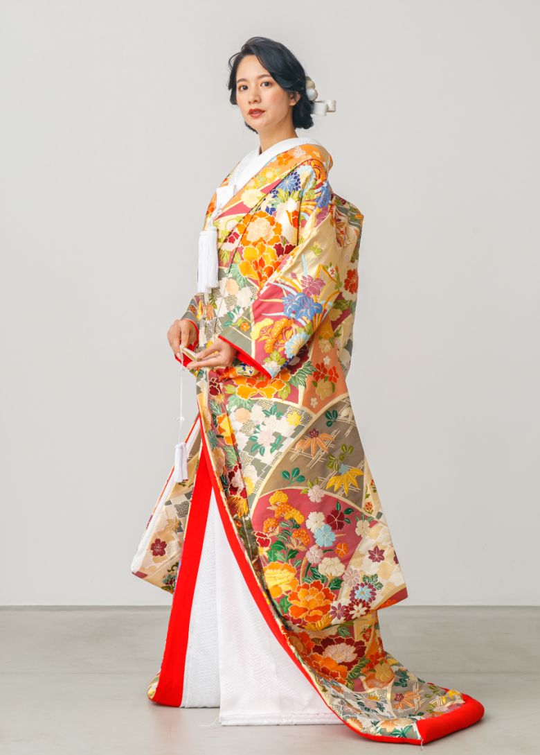 春秋裂取錦紋・色打掛