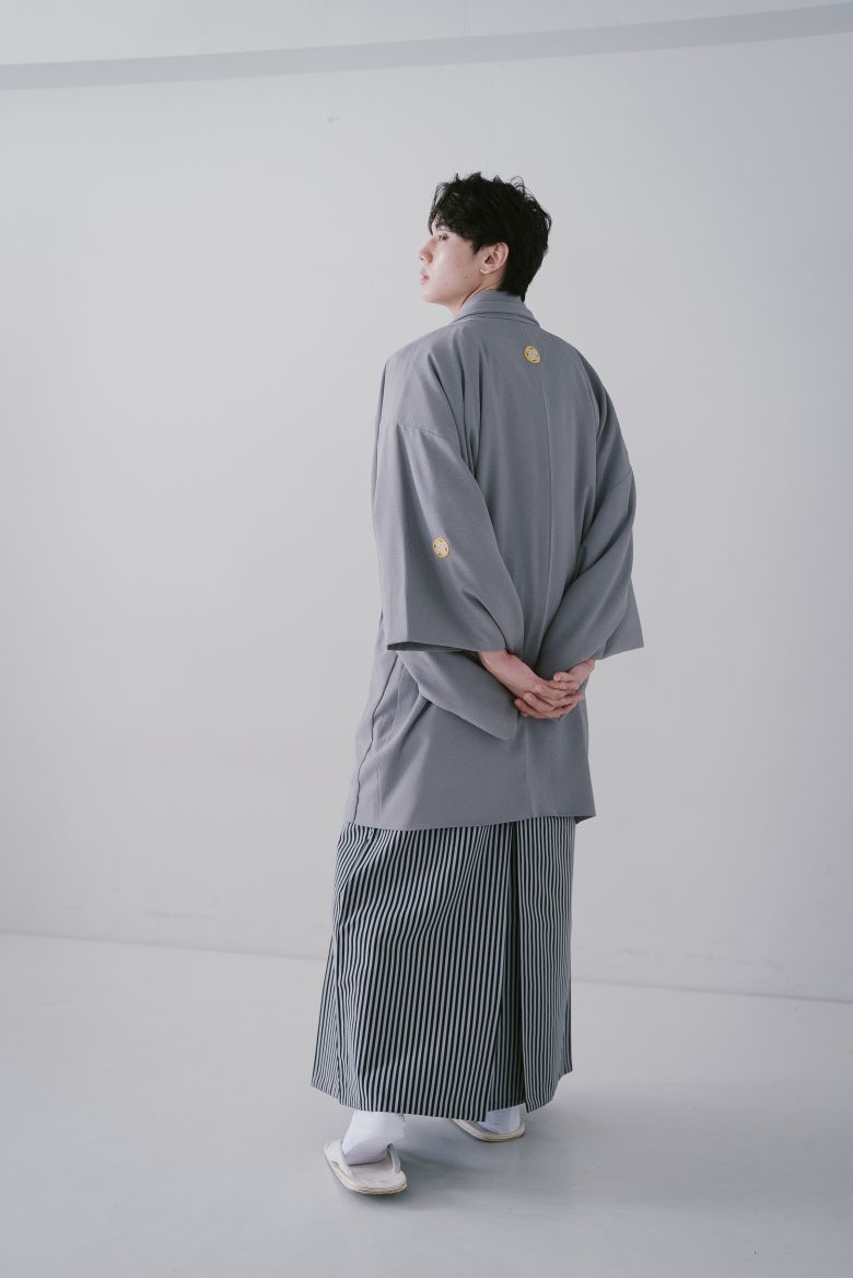 グレー紋服3
