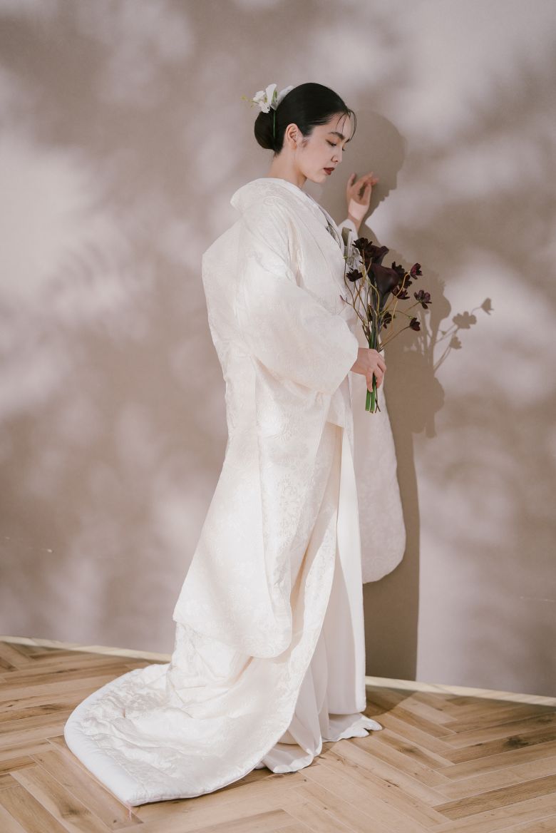 能衣裂取草花紋7